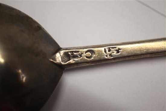 A Charles I unascribed English/Welsh provincial silver seal top spoon, 18.5cm.